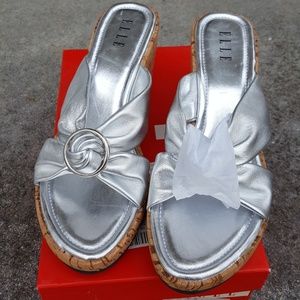 New Elle SZ 41 Silver Leather & Cork Wedge Sandals
